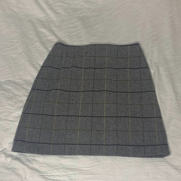 Uniqlo Plaid Mini Skirt - Picture 3 of 3